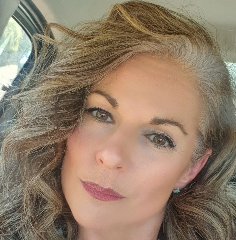 Catherine Washbrook Davies headshot. 