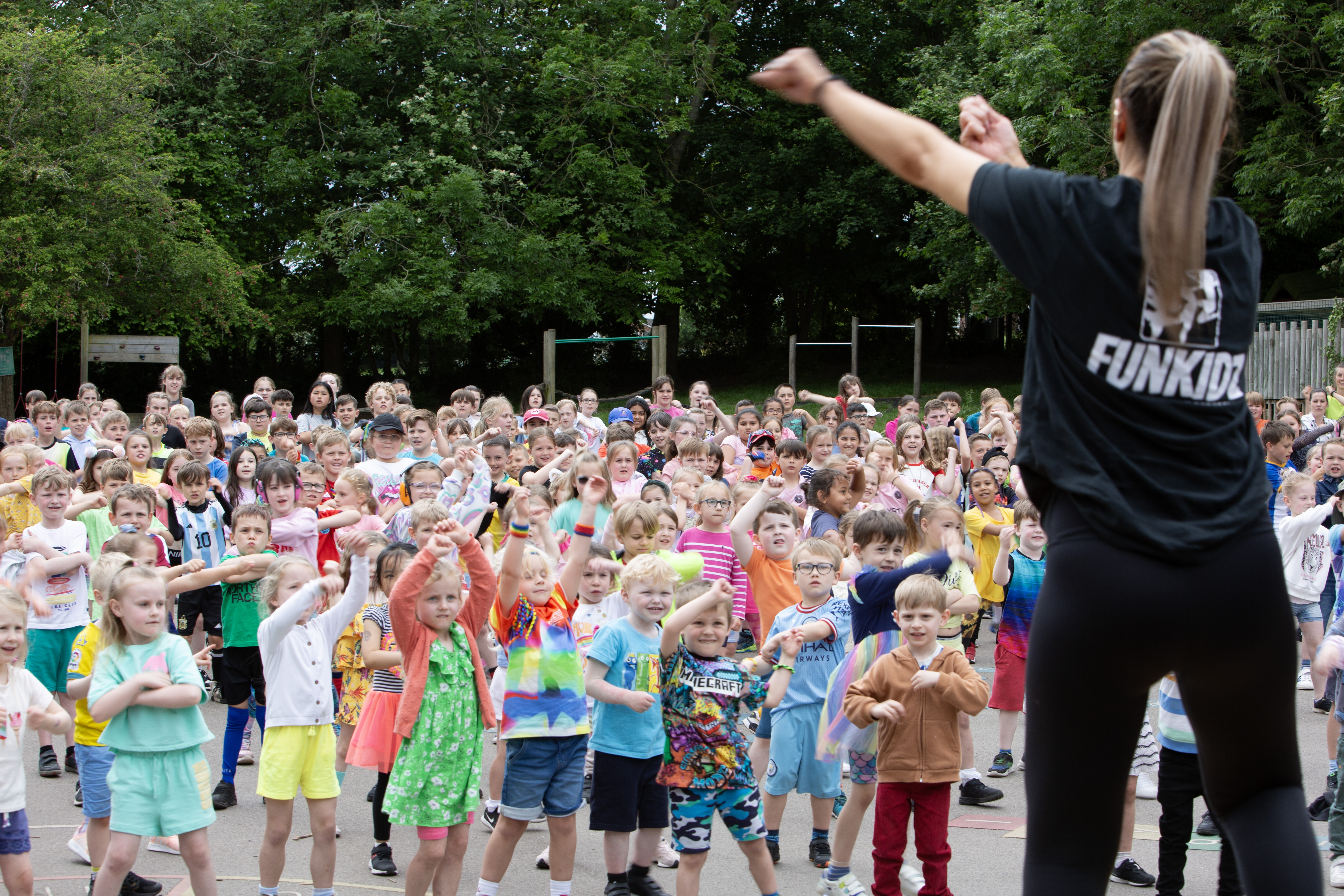 Kids Dancing Dance 4 Diabetes With Funkidz Staff